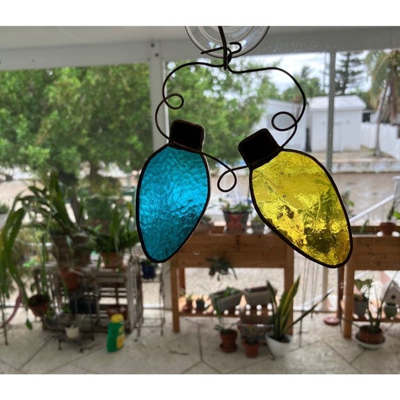 SALE ‼️ Window Decorations Leaded Stained Glass Hand Crafted Lot of 3 - Picture 2 of 4